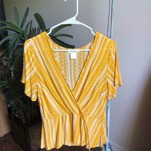 Yellow stripped V neck Top SIZE M